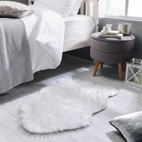 Aura Faux Fur Glacier Sparkle Rugs in Ivory