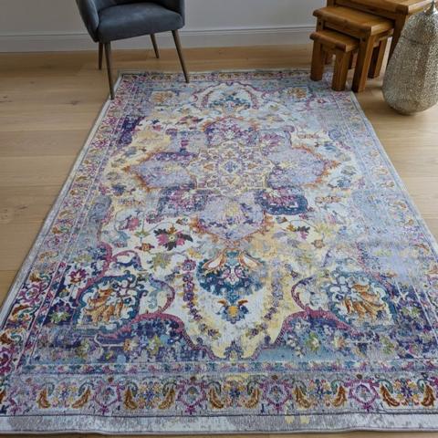 Colourful Traditional Oriental Rug - Capella - Blue / 160cm