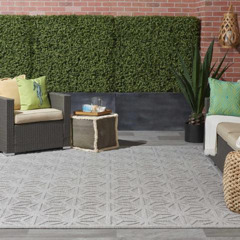 Cozumel CZM01 Indoor Outdoor Geometric Rugs in Light Grey