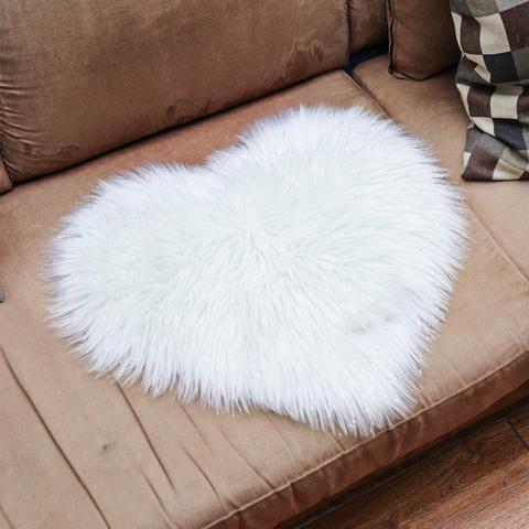 Glitter Heart-Shaped Faux Sheepskin Rug - White