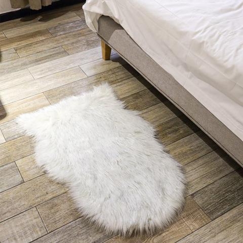 Glitter Irregular Faux Sheepskin Rug - White / 60cm