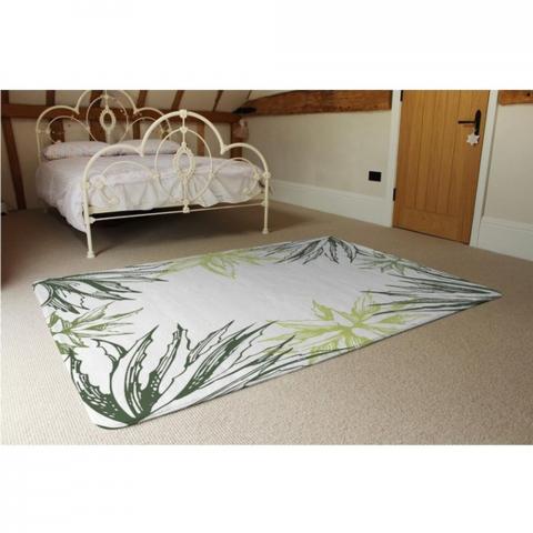 Green Leaf Border Designer Rug - Green / 230cm