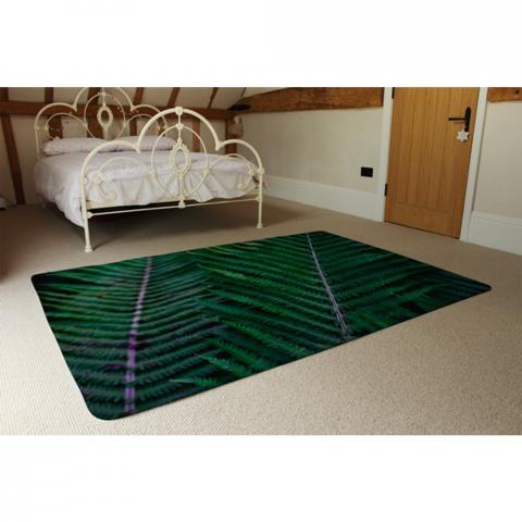 Green Leaves, Abstract Flora Texture Designer Rug - Green / 230cm