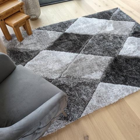 Grey Carved Diamonds Shaggy Rug - Verge - Grey / 110cm