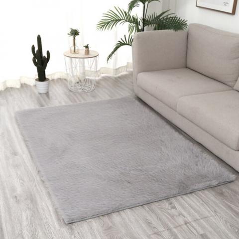 Icelandic Faux Fur Rug - Silver