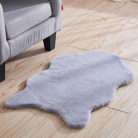 Jackrabbit Faux Fur Rug - Light Grey