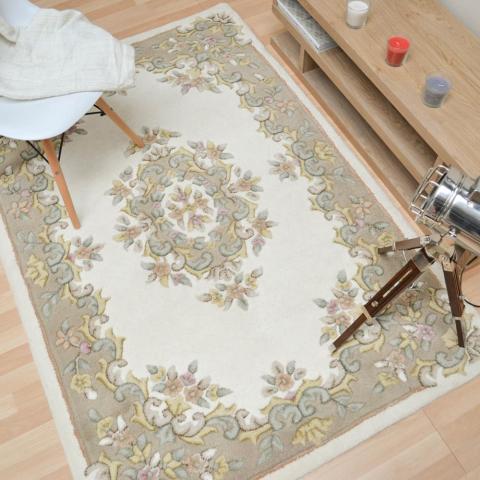 Jewel Traditional Wool Rugs in Ivory Beige