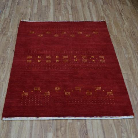 Lori Wool Rugs in Red