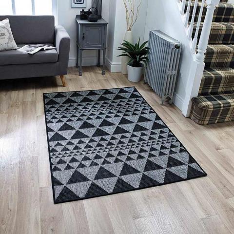 Moda Prism Rugs in Black