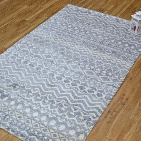 Moroccal Rug in Grey and White