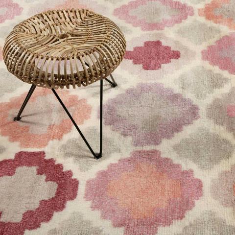 Nilas Haute Kelim Rugs 6011 07 in Pink by Esprit