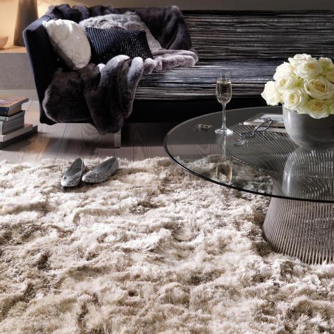 Plush Shaggy Rugs in Sand