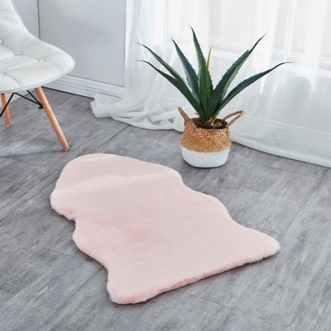 Rabbit Faux Fur Rug - Light Pink / 90cm