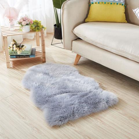 Rabbit Faux Fur Rug - Light Silver / 90cm