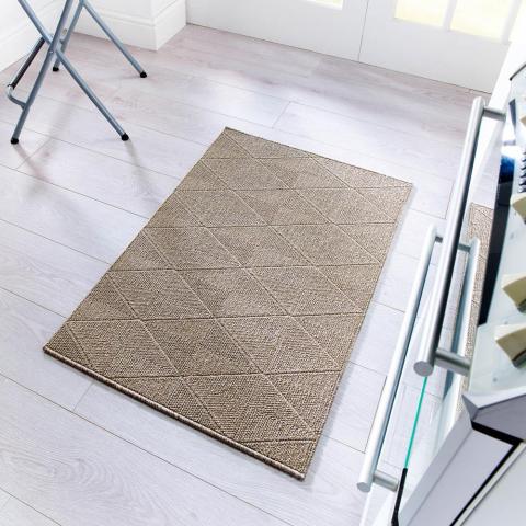 Skyline Petronas Rugs in Brown