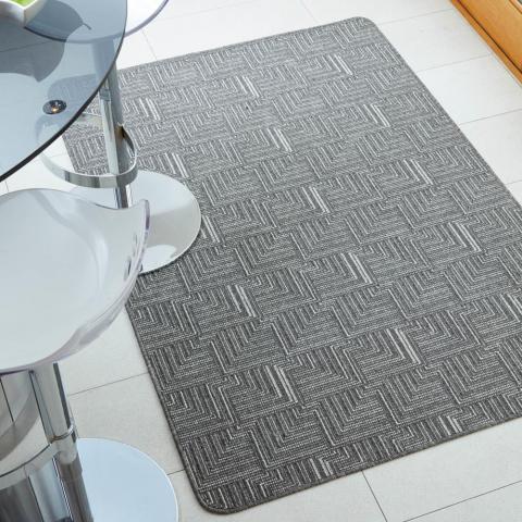 Skyline Pinnacle Rugs in Charcoal