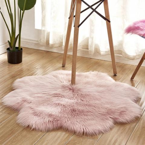 Super Soft Flower Shape Shaggy Room Carpet Decor Rug - Pink