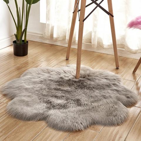 Super Soft Flower Shape Shaggy Room Carpet Decor Rug - Grey