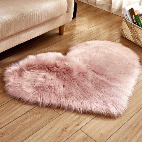 Super Soft Heart-Shaped Shaggy Room Carpet Decor Rug - Pink / 50cm