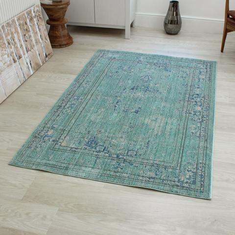 VE010 Faded Floral Rug 